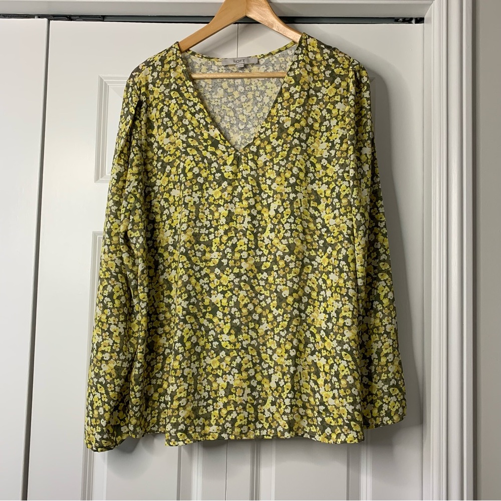 LOFT Long Sleeve Floral Blouse in Shades of Yellow and Green Women’s Size XXL